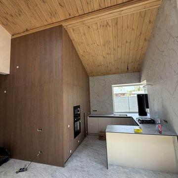 продам будинок з новим ремонтом 100м2, 5.5 соток ділянка
