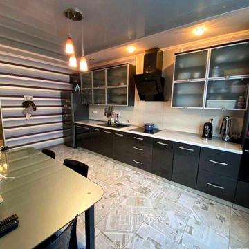 Новобудова! вул Караджича 29б, 3 кім 100м.кв. Південний. АГВ.