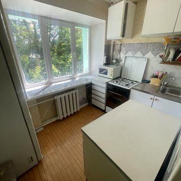 Продаж , Куренівка вул. Тульчинська, 3. охайна 2 к. квартира 45 кв.м