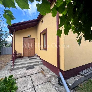 Продам будинок в центрі смт Гірник