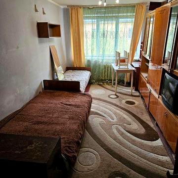 Від власника без комісій1 кімнатна квартира в колишньому гуртожитку