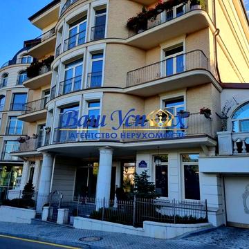 Продажа 5 ком с ремонтом  в центре . ЖК  Renaissance Residence ЖК Renaissance Residence