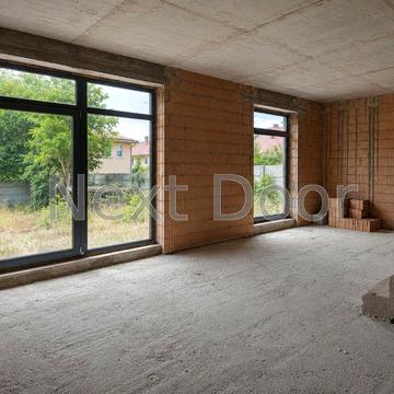 Продам будинок у Києві: 4 кімнати, 288.3/146.1/40 м², 4 сотки.ОБОЛОНЬ