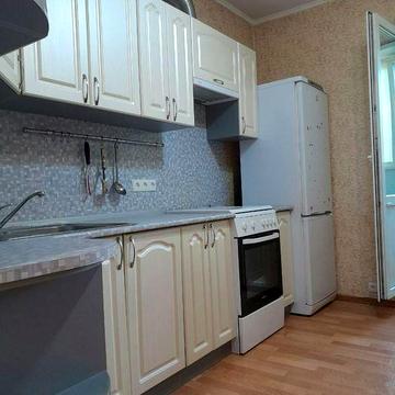 Здається однокімнатна Милославська 4