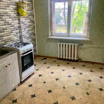 Продаж двокімнатної сталінки по проспекту Мира
