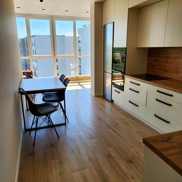 Оренда 1 кімнатної квартири Роксоляни 151