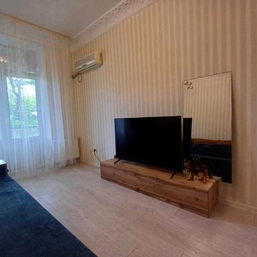 2х сталинка с балконом Свое АГВ ремонтом зайти и жить на Прохоровской Богдана Хмельницкого