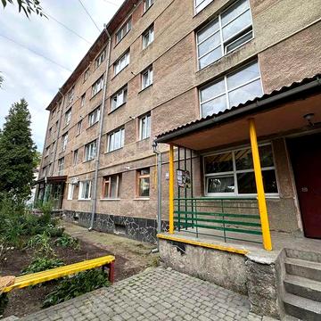 Продаж 3 кімнатної квартири в центрі