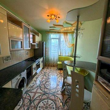 Продається дворівнева квартира 130 м² Дрогобич вул. Шептицького.