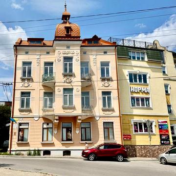 Продаж 2к квартири Чортків центр
