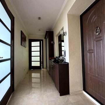Продаж 2 км квартири в центрі міста