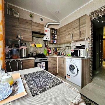 Продаж 2к сталінки, світлої і затишної вул.Робоча