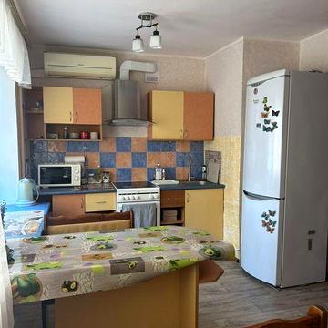 Квартира 1 кім зуп 4 Нова поліклініка світло не вимикали