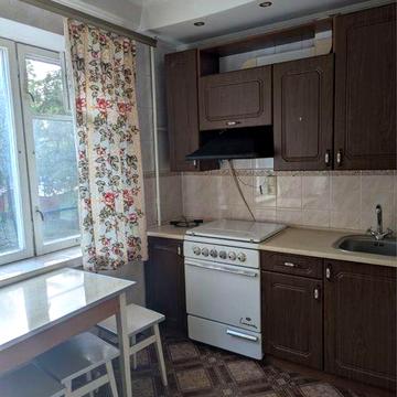 Воскресенський просп. 9в, 3-кімн. квартира