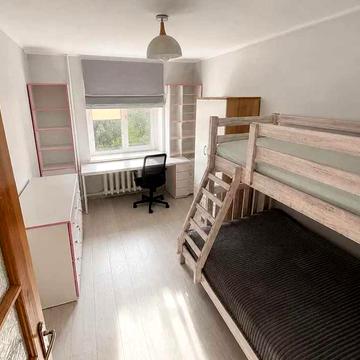Продається 2-х кімнактна квартира по вул.Кос-Анатольського