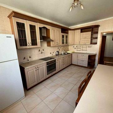 Продається 3-кімнатна квартира  вул. Рудницького Степана (Вільямса), 3А