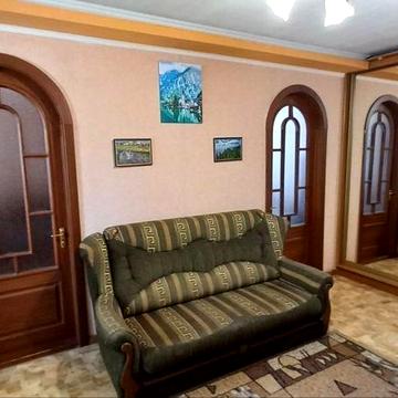 Здам затишну 2-кімнатну квартиру в Лісках, 48 м². Огляд з 07.08 від власника.