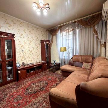 2-ком. квартира в Историческом центре города. Ул. Базарная. 1I18