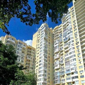 Продається 3-кімнатна квартира Юрія Литвинського вул. (Російська), 64