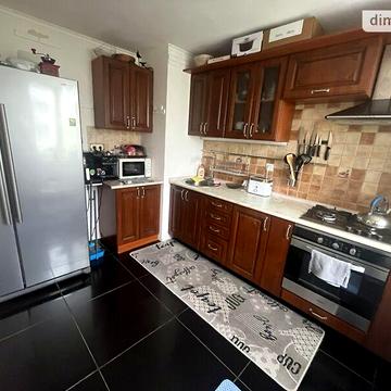 Продаж 3к Квартира Слави вулиця