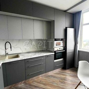 Оренда 2 кімнатна Квартира  Сімї Кульженків Мінський масив Київ
