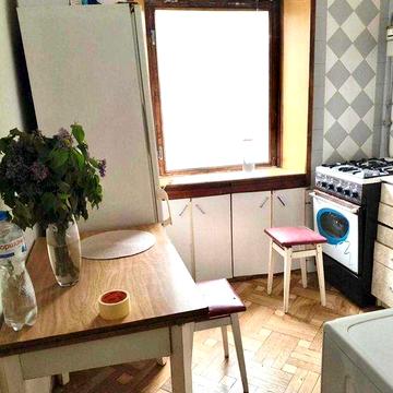 Продам 2 кімнатну квартиру на 5 станції Фонтану. Парк Перемоги.