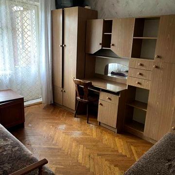 Продаж 2к квартири на Борщагівці, вул. Зодчих, 14 | Цегляний будинок, тихий двір