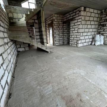 Готовий будинок, на 8 сотках землі, Газ, Без комісії