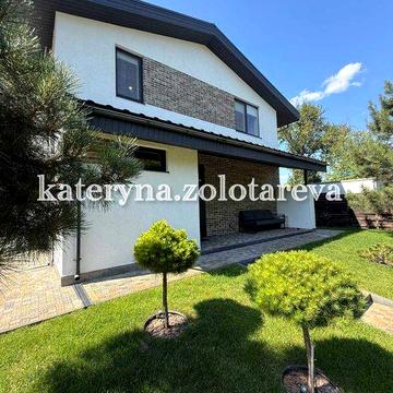 Продам дом 120м2 с газом в охраняемом коттеджном поселке Чайковка Hills, с современным ремонтом, мебелью и техникой до м. Победа 15 минут пешком!