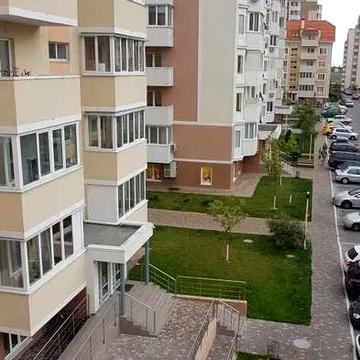 З автономним газ. опаленням, закритий ЖК