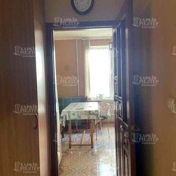 A. S1  Здам 2х кімнатну квартиру в 10 хв. від метро Захісників України,  вул. Сергіївська 3Б