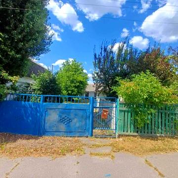 Продаж  будинку під повну реконструкцію в смт Рокитне, Білоцерківський район, Київська область