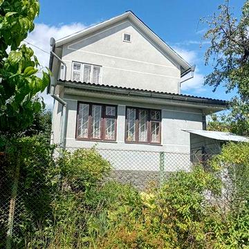 Продам житлову капітальну дачу зі зручностями з кіоском на Калинці