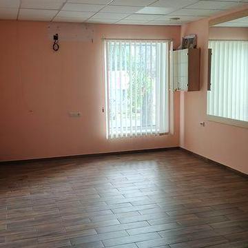 Продаж комерційно-житлового об’єкта (2/3 частини будинку) в центрі міста Звенигородка