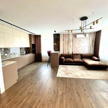 2-ком + кухня гостинная 40 м2 с шикарным ремонтом и видом на море ! ЖК Четыре сезона