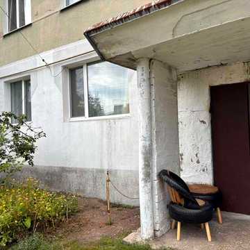 *Продаж 3-х кімнатної квартири, центр с. Коробівка.