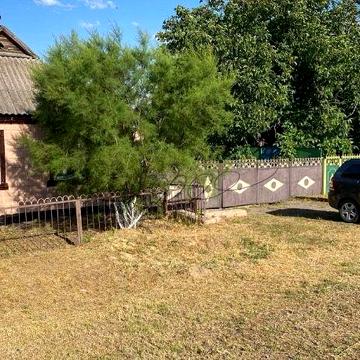 Будинок з усіма комунікаціями та земельною ділянкою в Арбузинці