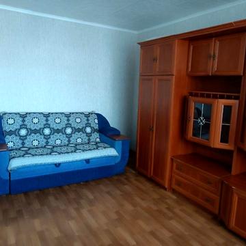 Знаю 1 к.кв. вул. Нагорна, Космос