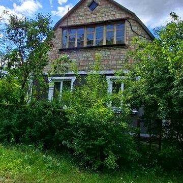 Затишна дача для постійного проживання серед природи