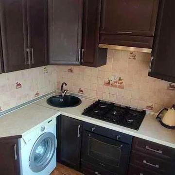 Продам 3-х комнатную квартиру, капитальный ремонт, 65м, 11/12 этаж, возле метро Студенческая, DS