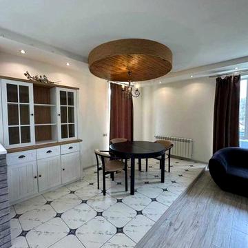 Продаж квартири 58м² з меблями та технікою. Євроремонт. ID:805