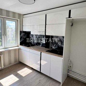 Продам 2к квартиру 47 кв.м Героїв Космосу 7 ремонт Борщагівка Святошин Святошинський
