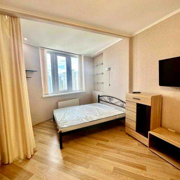 Завальна 10в ЖК Статус Град, оренда сучасної 1-к квартири, метро Осокорки 3 хв!