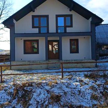 Продам будинок в Карпатах 140кв.м і 13сотих землі