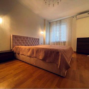 Оренда квартири 44 м² ЖК «Космополітен» вул. Дегтярівська, 25А