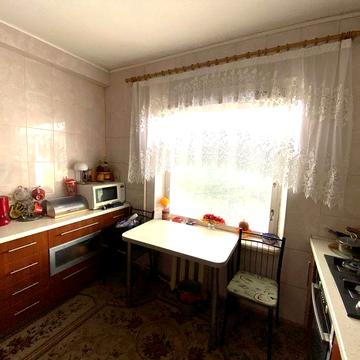 Сдам просторную 2х комн кв ул.Чумаченко, остановка 7 роддом. Космос. Желательно для пары