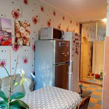 Виноградар, Проспект Георгія Гонгадзе (Радянської України) 6. Продаж 2-х кімнатної квартири з меблями та технікою