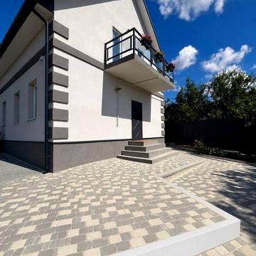 Продам сучасний будинок з ремонтом в районі Балашівки !