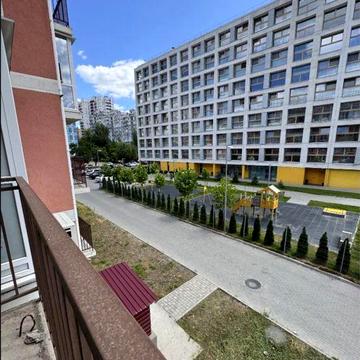 Продам 2 к квартиру. Лівий берег. ЖК Олімпійський. 2 поверх. Під ремонт. ЖК Олімпійський
