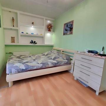 Продам 2к квартиру ул. Універсальна